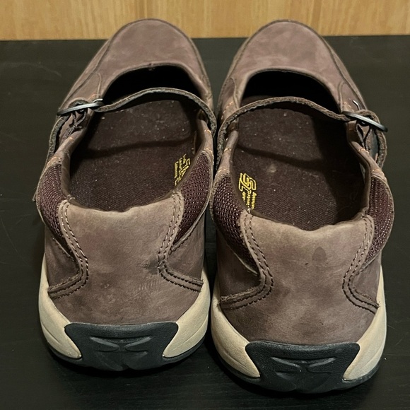 Cabela’s MaryJane Brown Leather Shoes - Picture 4 of 15